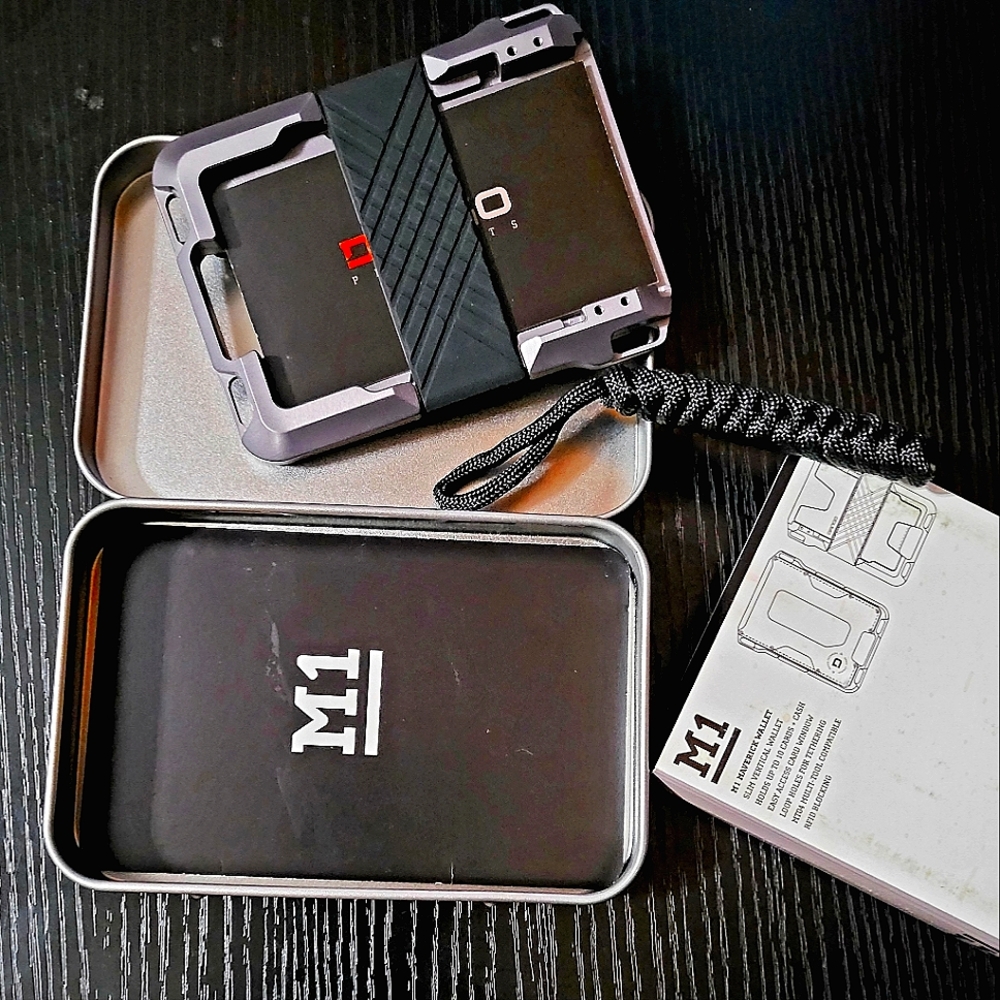 Dango M1 Maverick jet-black/slate grey Leather wallet